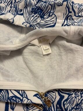 Lilly Pulitzer sweatshirt